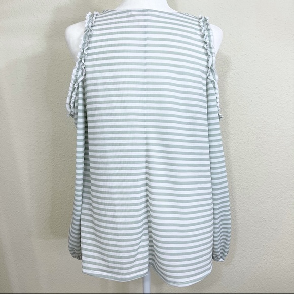 LC Lauren Conrad top size Medium - Picture 4 of 10